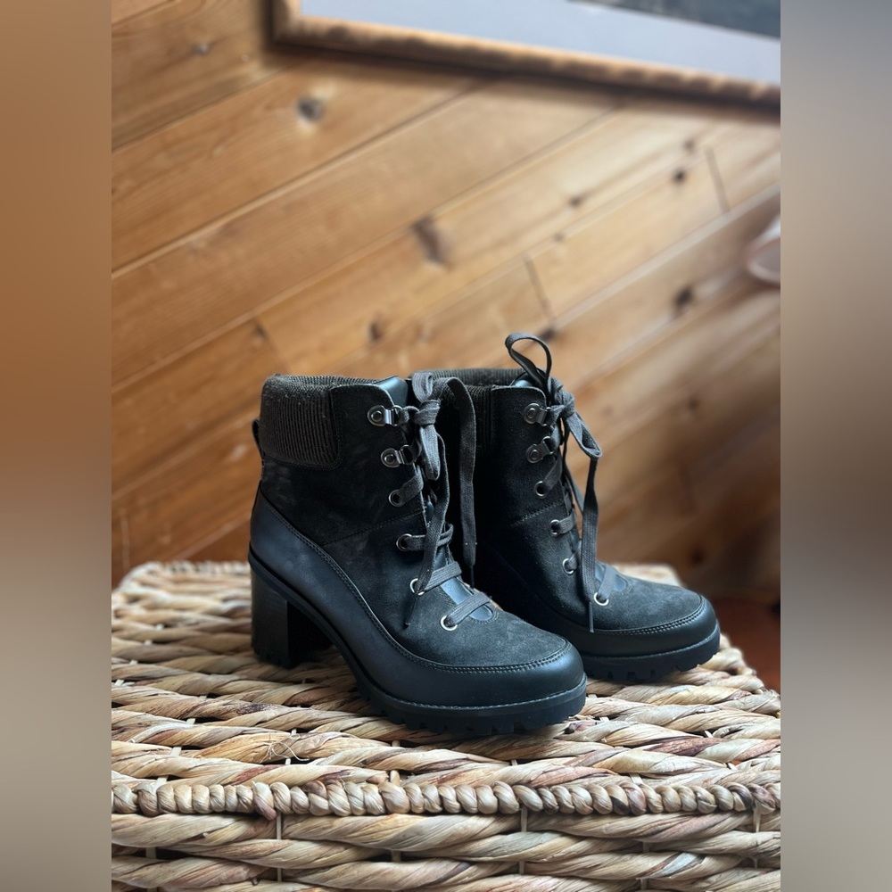 UGG - GREEN BOOTS WOMEN USA 8.5